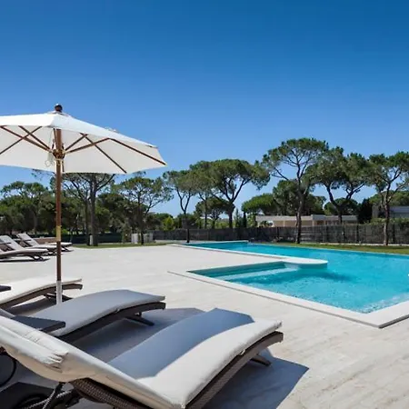 Sleeps 10 Pool Air Con Wifi Benfarras