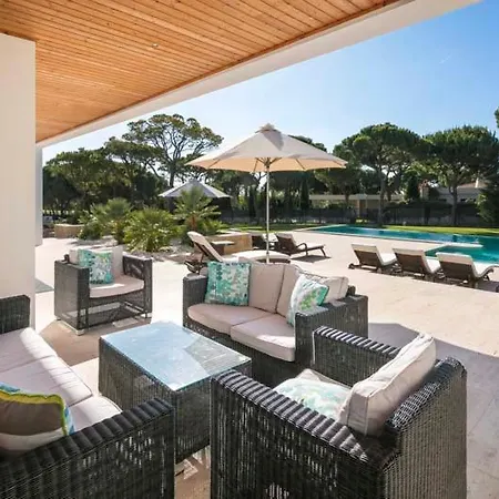 Sleeps 10 Pool Air Con Wifi * Benfarras