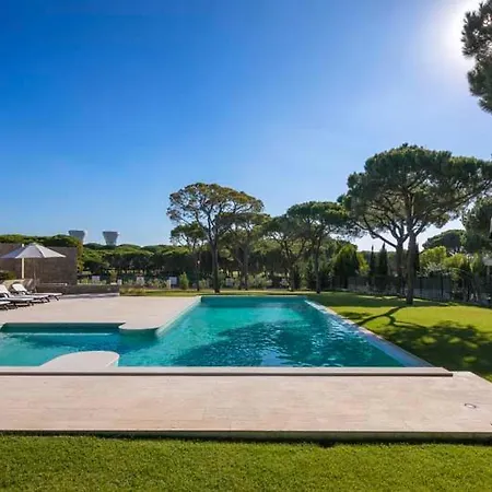 Villa Sleeps 10 Pool Air Con Wifi