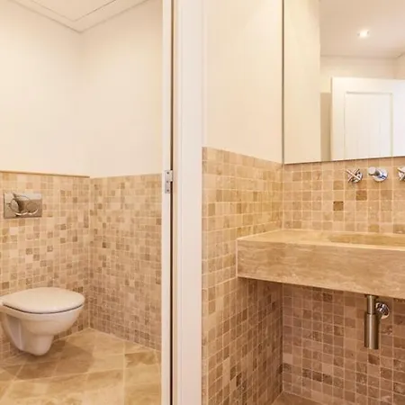 Sleeps 10 Pool Air Con Wifi *