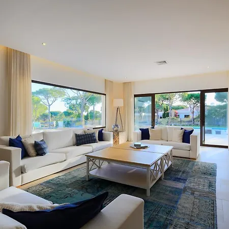 Sleeps 10 Pool Air Con Wifi * Benfarras