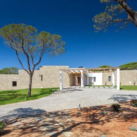 Sleeps 10 Pool Air Con Wifi *